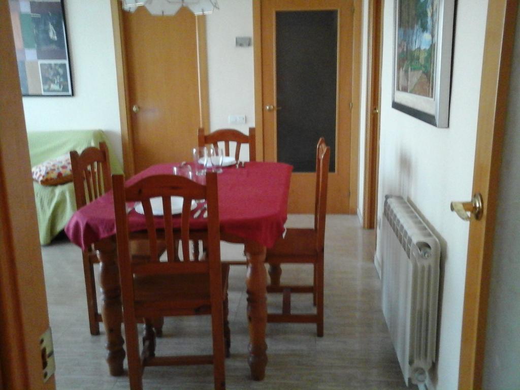 Apartament Fira L'Hospitalet de Llobregat Ruang foto