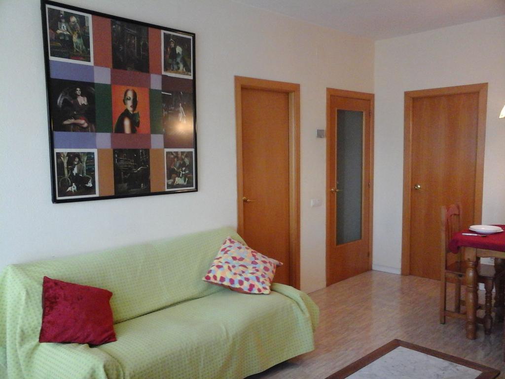 Apartament Fira L'Hospitalet de Llobregat Ruang foto