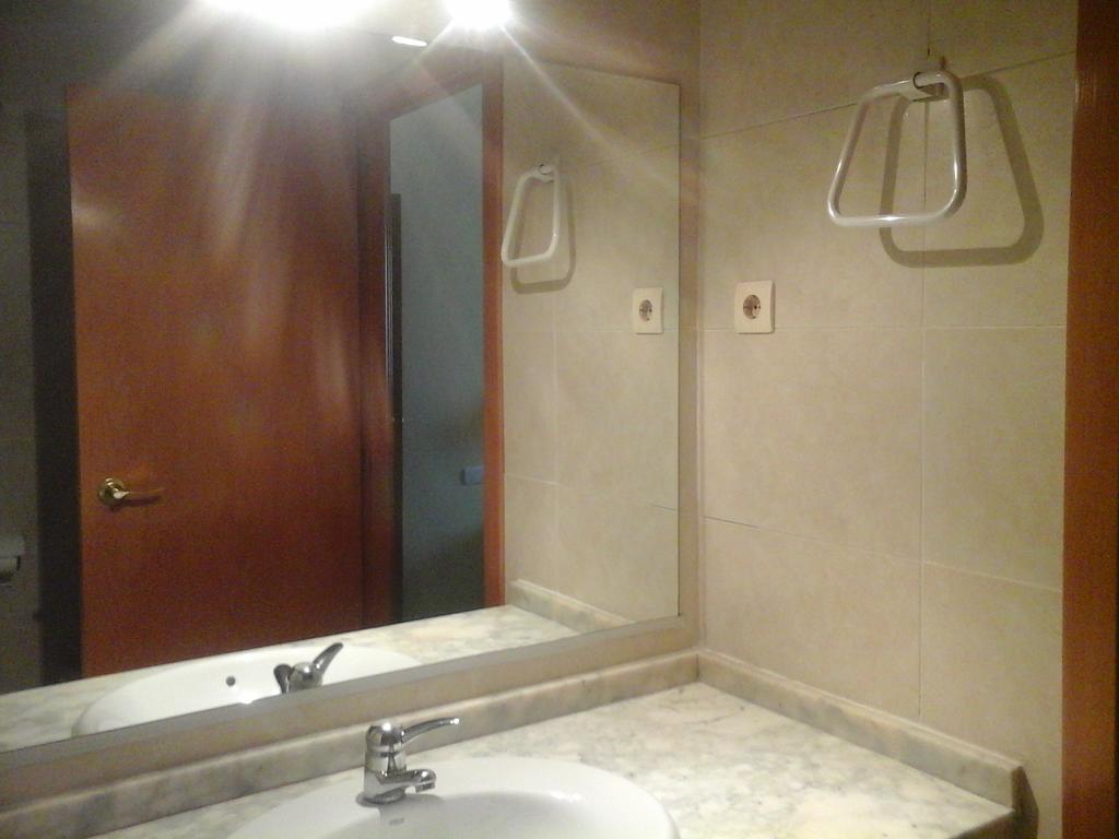 Apartament Fira L'Hospitalet de Llobregat Ruang foto